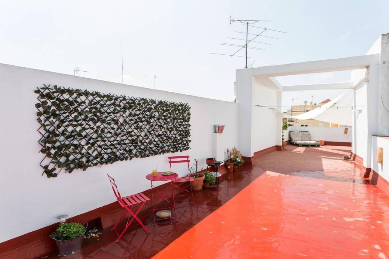 Serva La Bari Rooms Seville Exterior photo